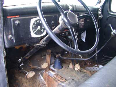 '65 Dodge WM300 Power Wagon passenger compartment, closer.